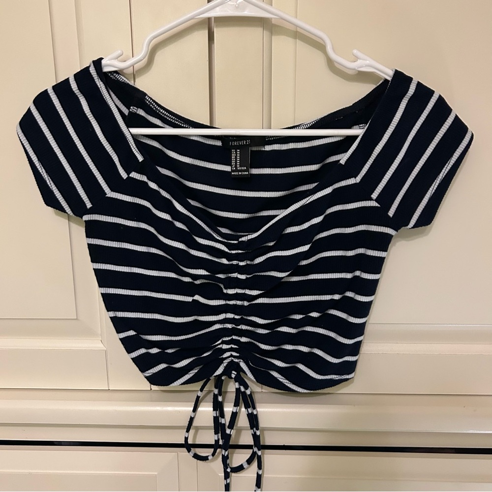 Forever 21 Black and White Striped Crop Top